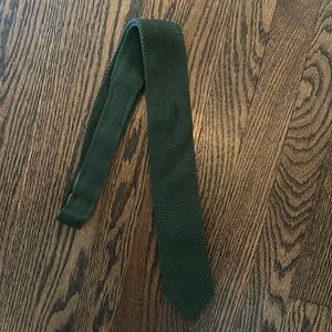 Tie Bar- hunter green woven tie